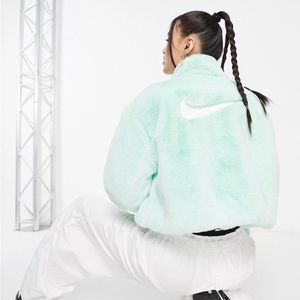 Nike Icon Clash Fur Jacket